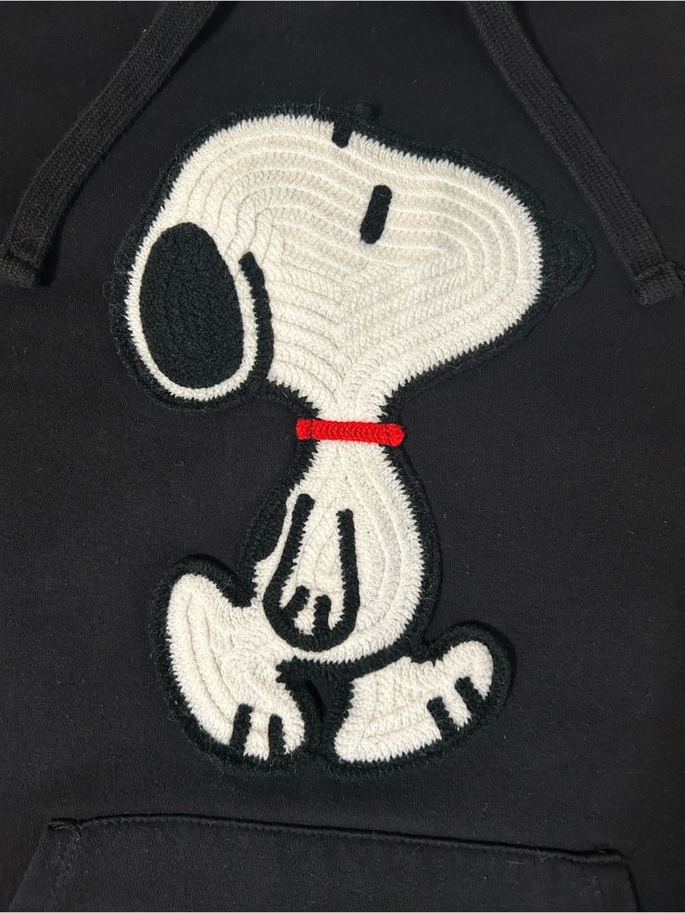 Peanuts Snoopy Hoodie Black
Graphic Pullover Sweatshirt Size
Small Cozy Cartoon - Picture 5 of 6